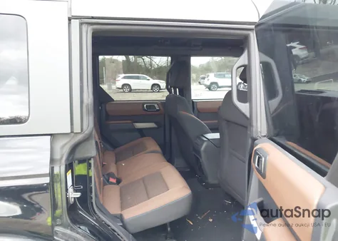 2022 Ford Bronco Outer Banks z USA, uszkodzony, nr VIN 1FMEE5BP1NLB69590